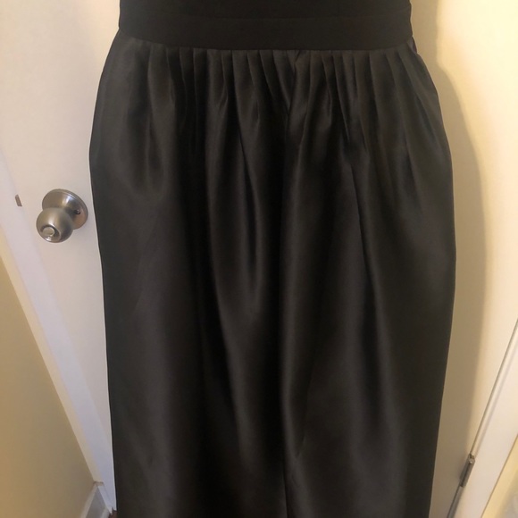 Ball gown like dress - Picture 4 of 5